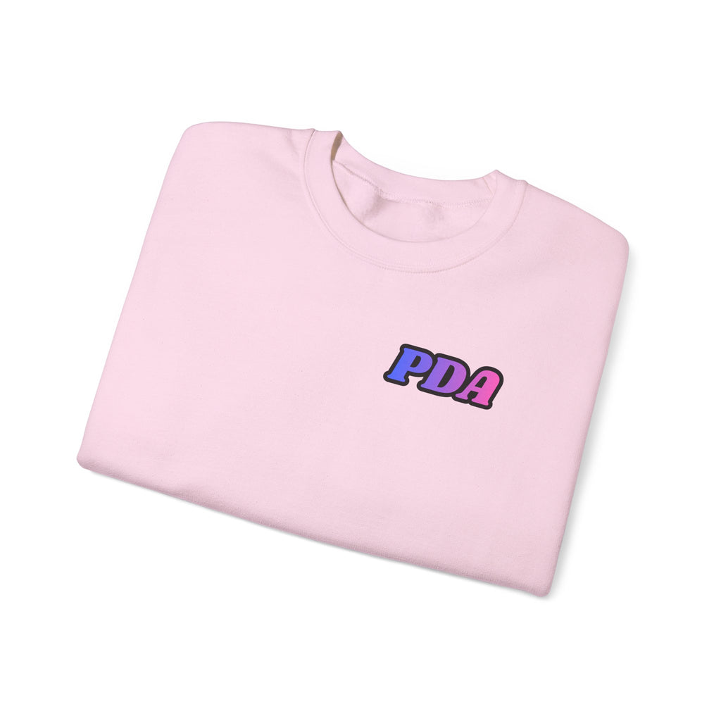 PDA-badge front Ombre-Bestie Crewneck