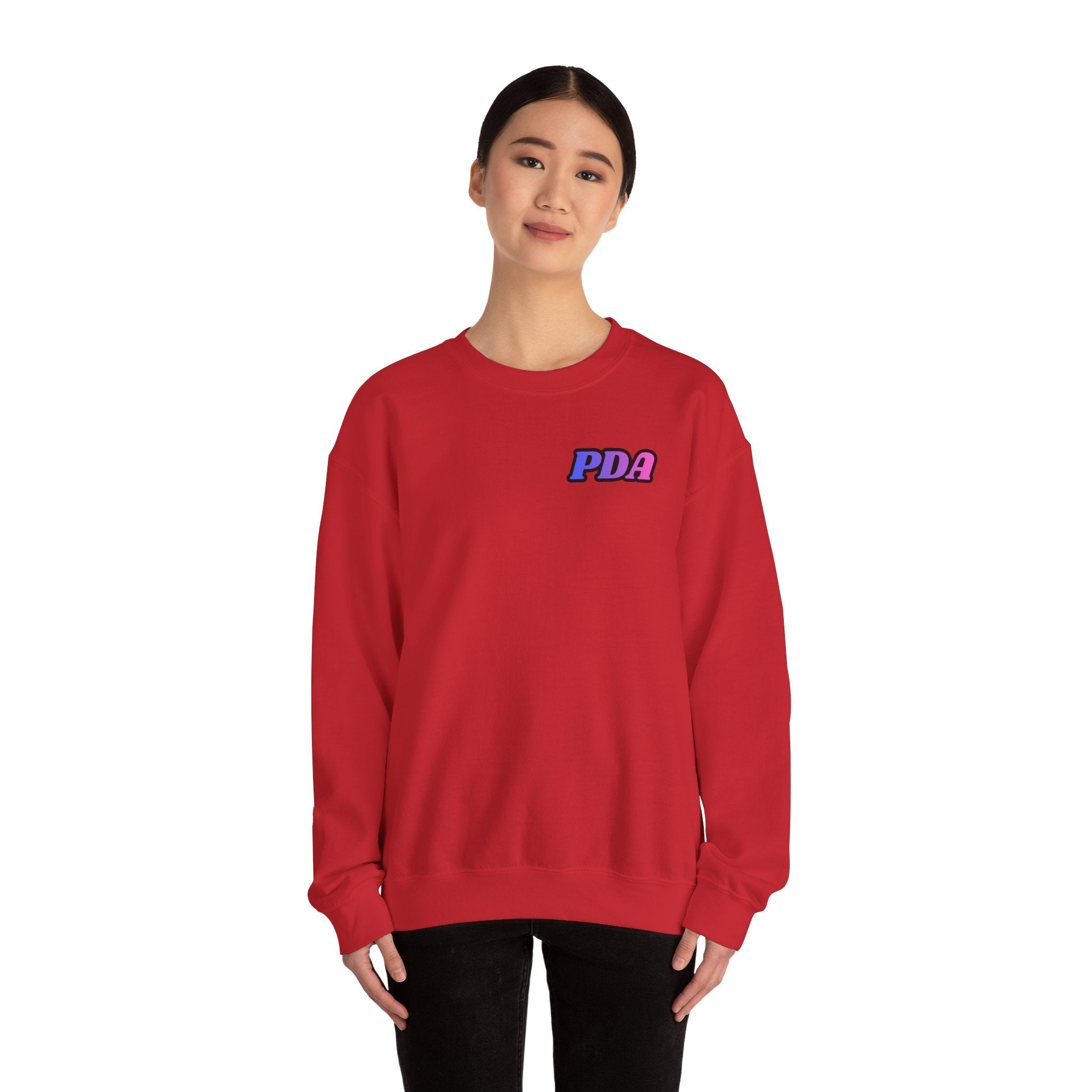 PDA-badge front Ombre-Bestie Crewneck