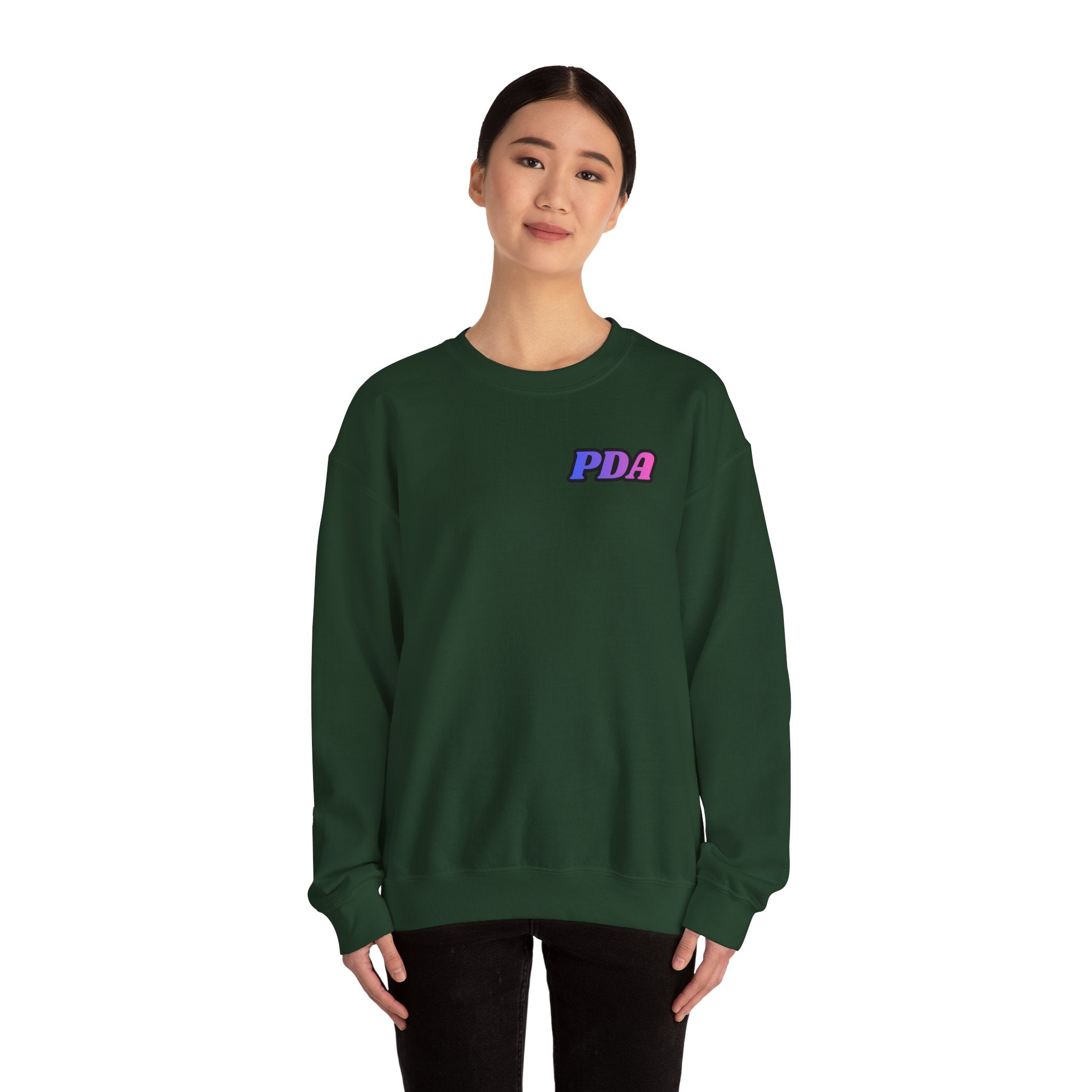 PDA-badge front Ombre-Bestie Crewneck