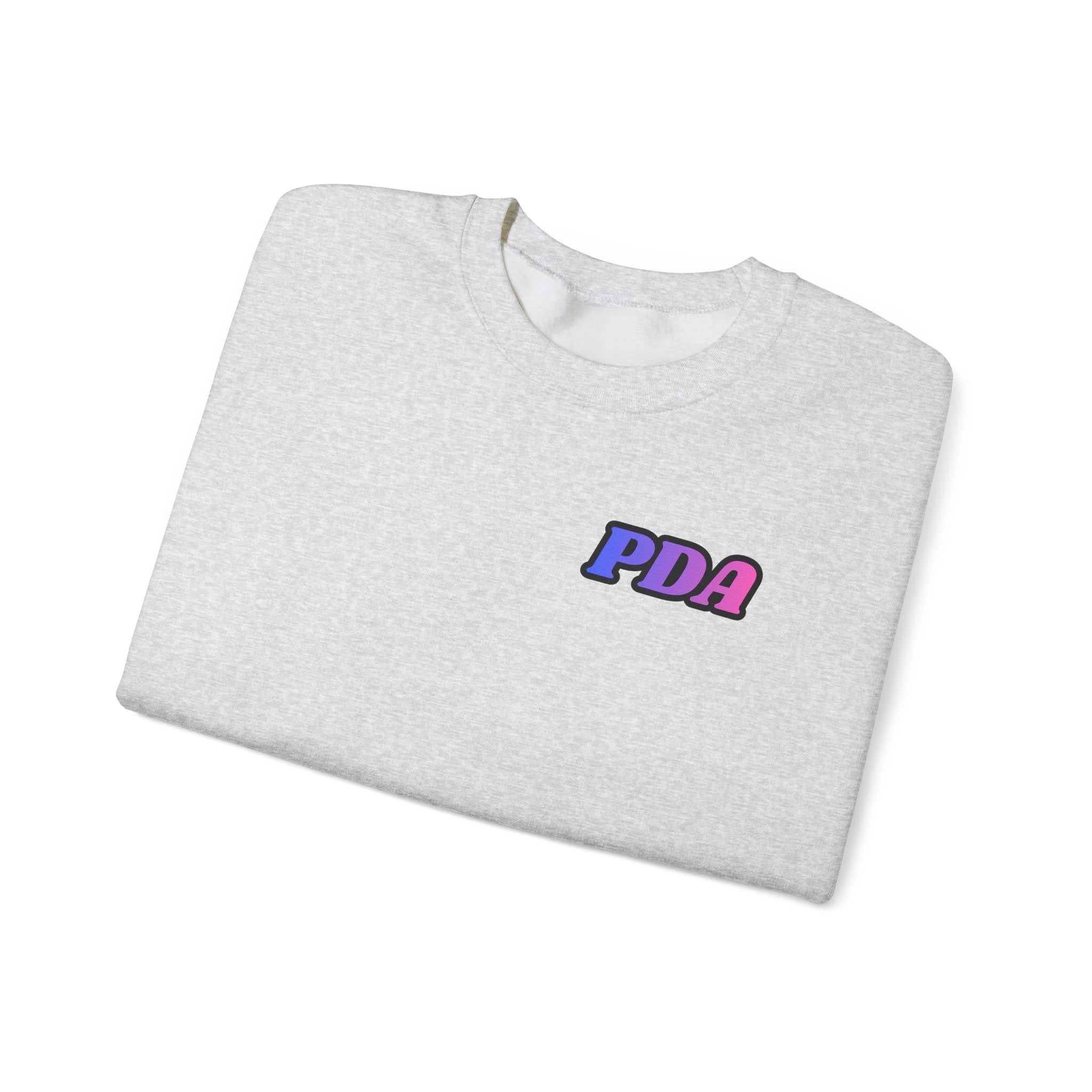 PDA-badge front Ombre-Bestie Crewneck