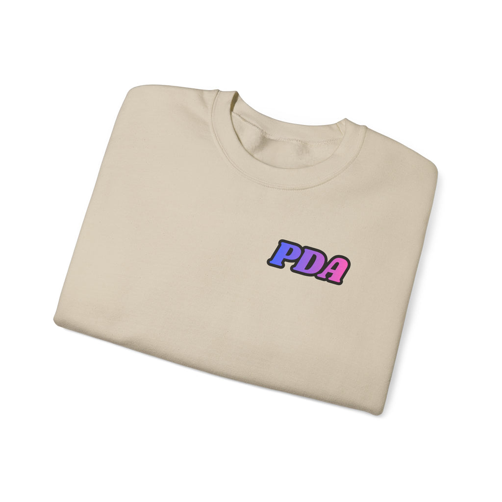 PDA-badge front Ombre-Bestie Crewneck